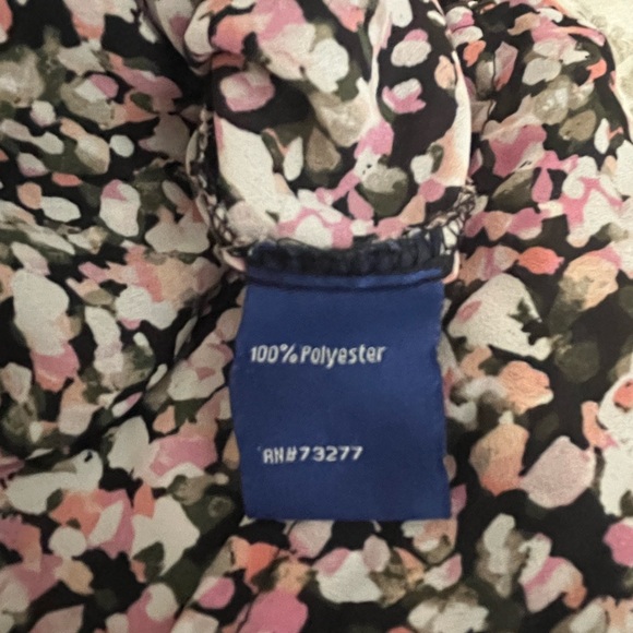 Apt. 9 Black/Pink/White Floral V-neck Tank - EUC - Picture 6 of 14